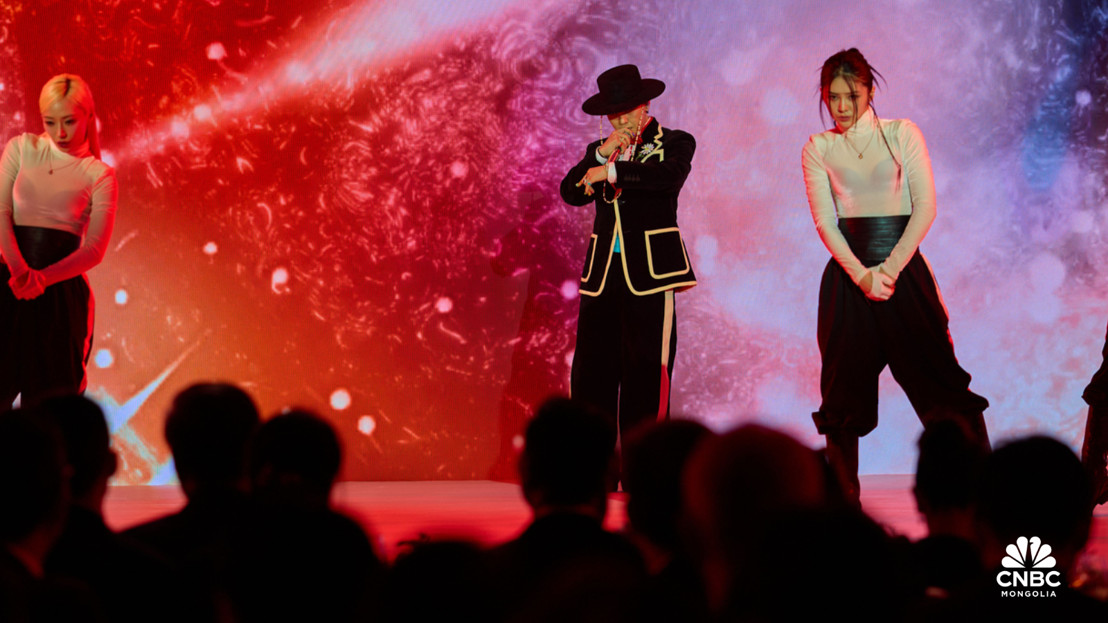 journalist-news-hp1u4