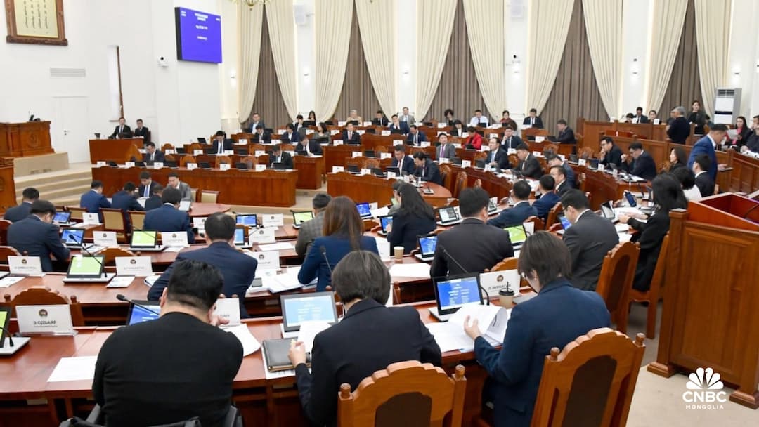 journalist-news-h2qn9