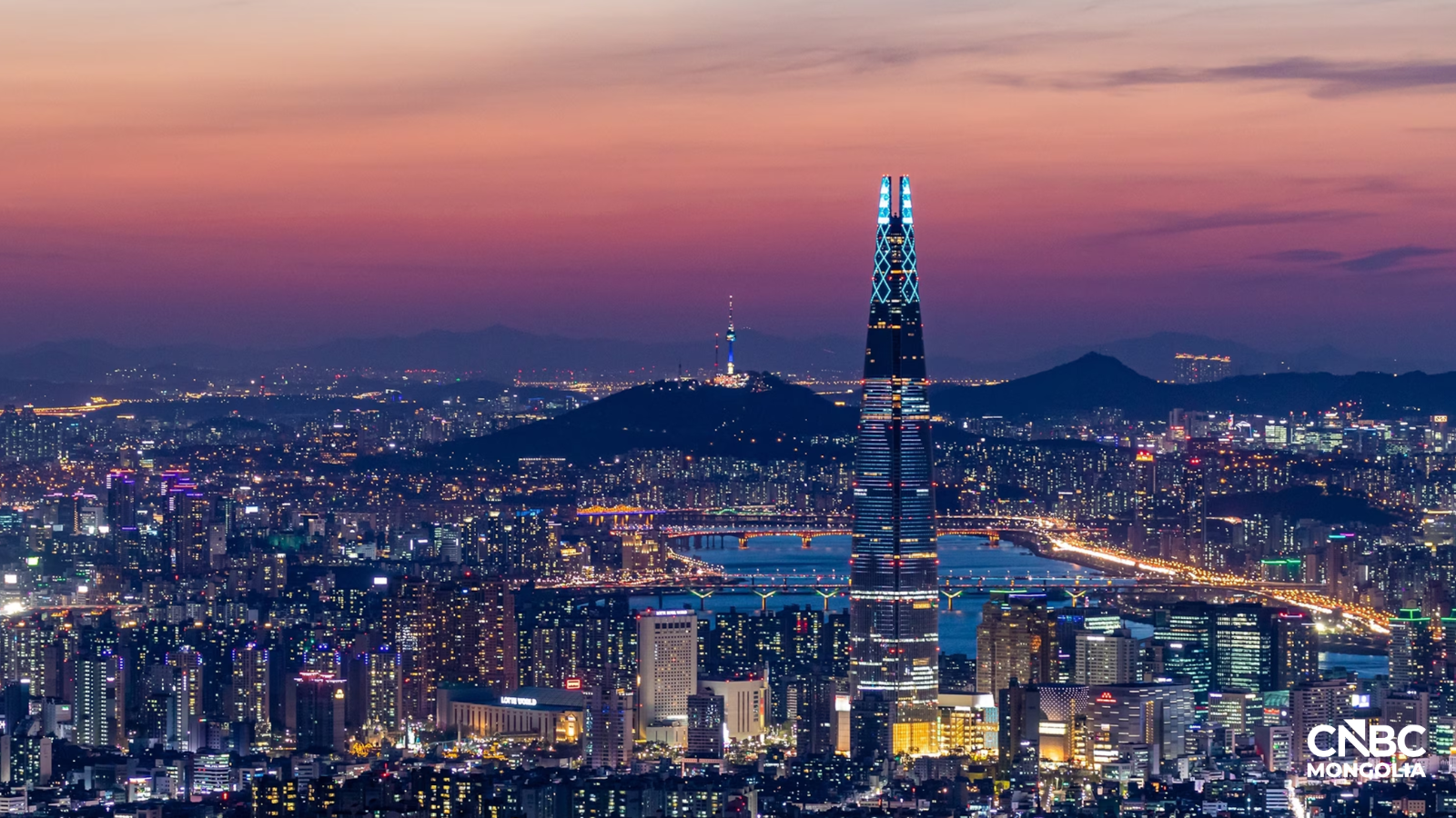 journalist-news-h91n4